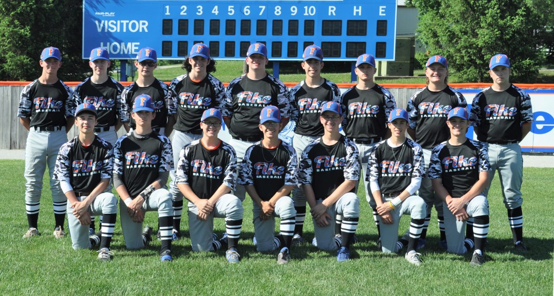 2018 JrFike Team smiling